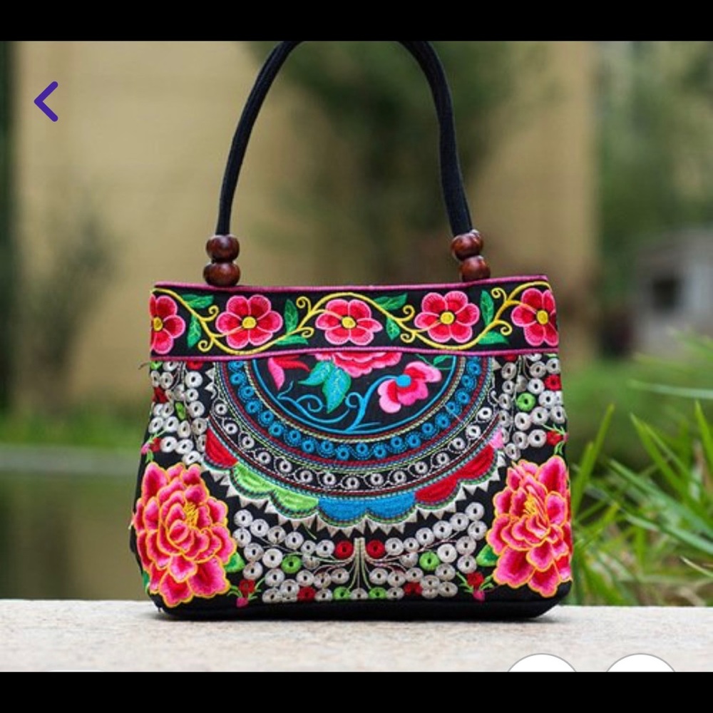 Beautiful ethnic embroidery bag NWT